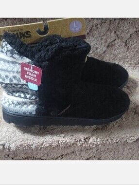 Muk Luks Women’s Black Knit Memory Foam Cozy Slipper Booties LARGE